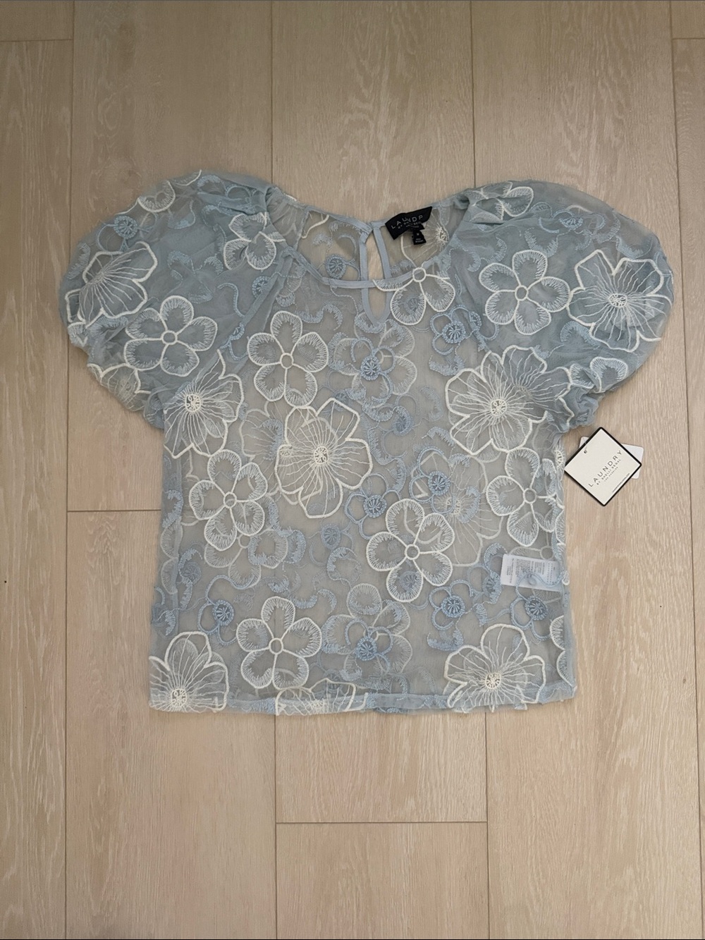 Laundry By Shelli Segal Light Blue Floral Lace Puff-Sleeve Blouse - Picture 2 of 10